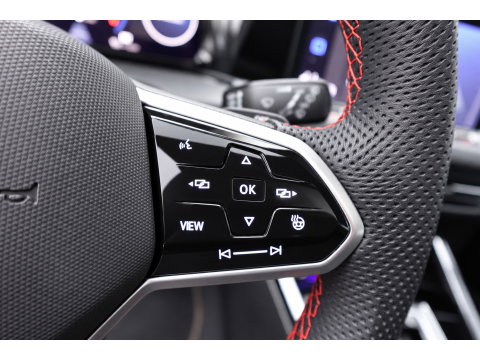 Volkswagen Golf 2.0 TSI GTI PANO HARMAN HUD VOL