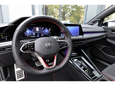 Volkswagen Golf 2.0 TSI GTI PANO HARMAN HUD VOL