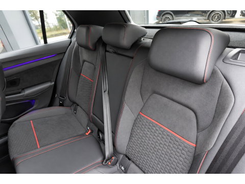 Volkswagen Golf 2.0 TSI GTI PANO HARMAN HUD VOL