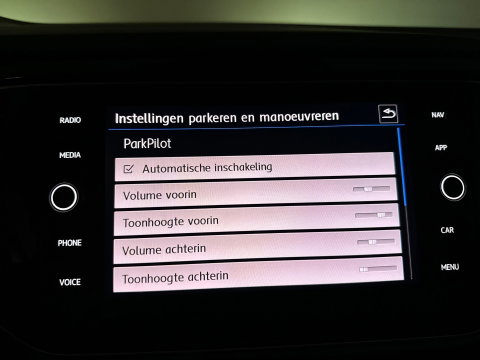 Volkswagen T-Roc 2.0 TSI 4Motion R Pano|Akra|Beats|Volleder