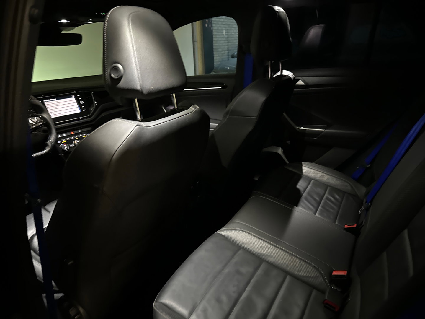 Volkswagen T-Roc 2.0 TSI 4Motion R Pano|Akra|Beats|Volleder
