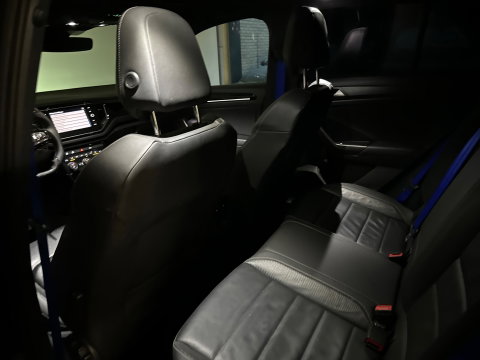 Volkswagen T-Roc 2.0 TSI 4Motion R Pano|Akra|Beats|Volleder