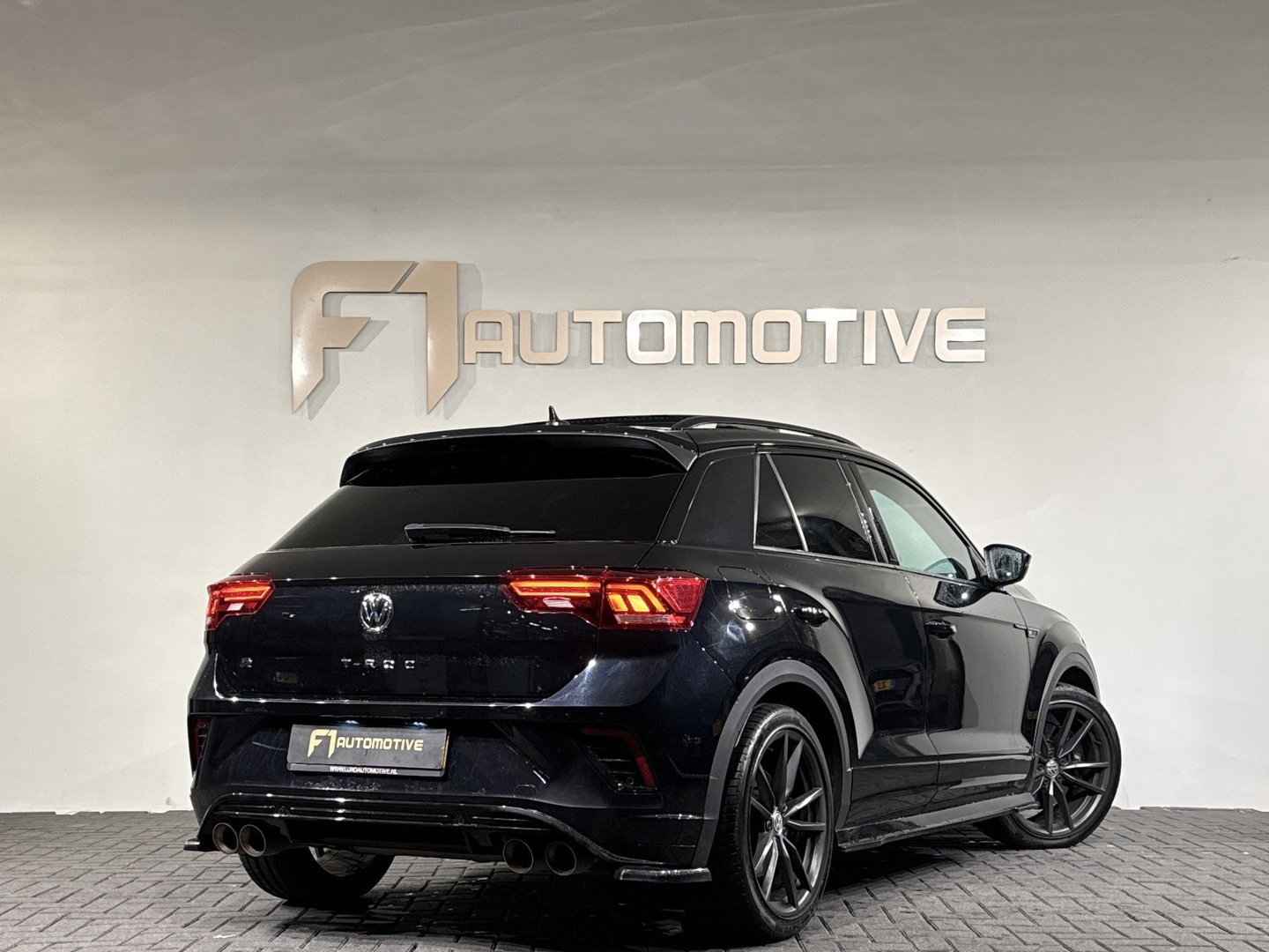 Volkswagen T-Roc 2.0 TSI 4Motion R Pano|Akra|Beats|Volleder