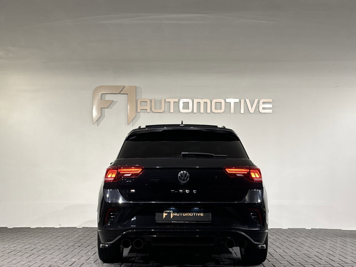 Volkswagen T-Roc 2.0 TSI 4Motion R Pano|Akra|Beats|Volleder