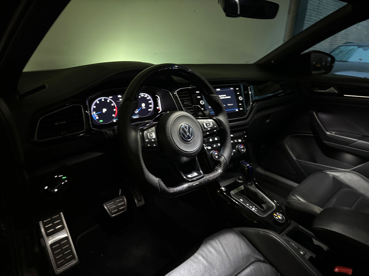 Volkswagen T-Roc 2.0 TSI 4Motion R Pano|Akra|Beats|Volleder