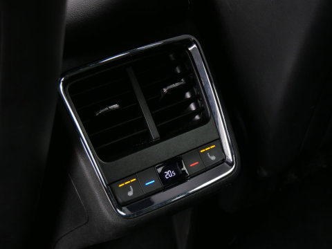 Škoda Enyaq iV 60 SPORTLINE/ ADAPTIVE CRUISE/ BLINDSPOT/ CLIMATE PACK/ 21INCH BETRIA/ SOH 92%