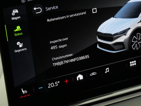 Škoda Enyaq iV 60 SPORTLINE/ ADAPTIVE CRUISE/ BLINDSPOT/ CLIMATE PACK/ 21INCH BETRIA/ SOH 92%