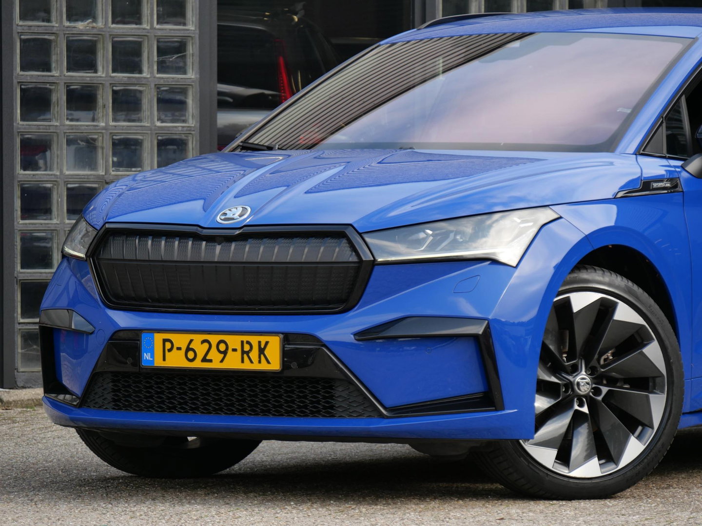 Škoda Enyaq iV 60 SPORTLINE/ ADAPTIVE CRUISE/ BLINDSPOT/ CLIMATE PACK/ 21INCH BETRIA/ SOH 92%