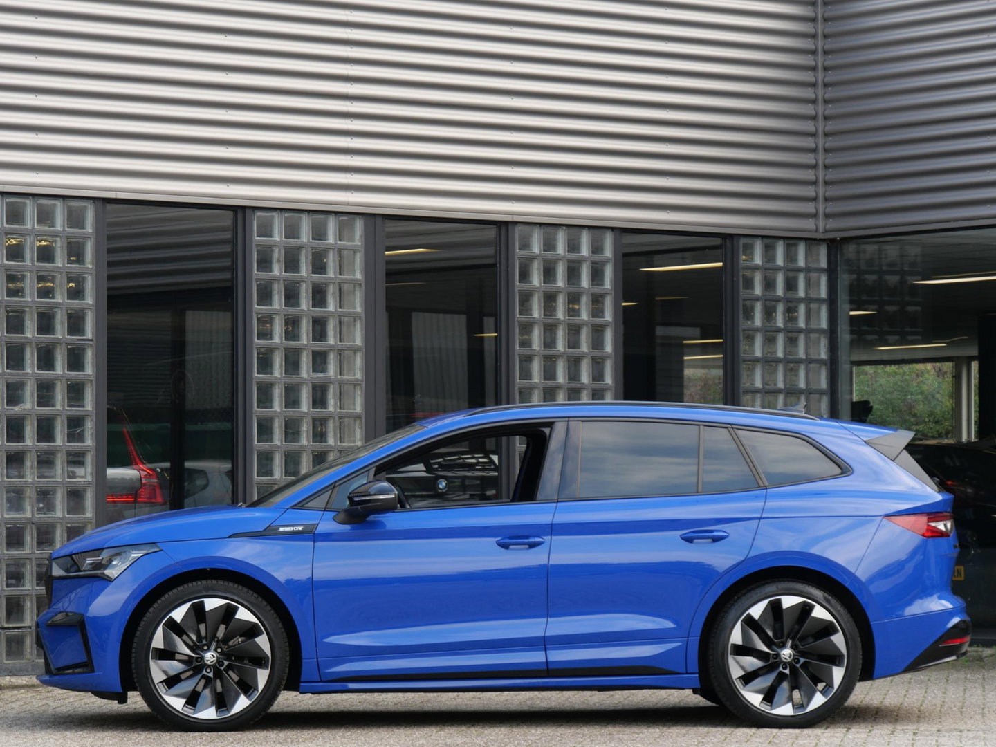 Škoda Enyaq iV 60 SPORTLINE/ ADAPTIVE CRUISE/ BLINDSPOT/ CLIMATE PACK/ 21INCH BETRIA/ SOH 92%