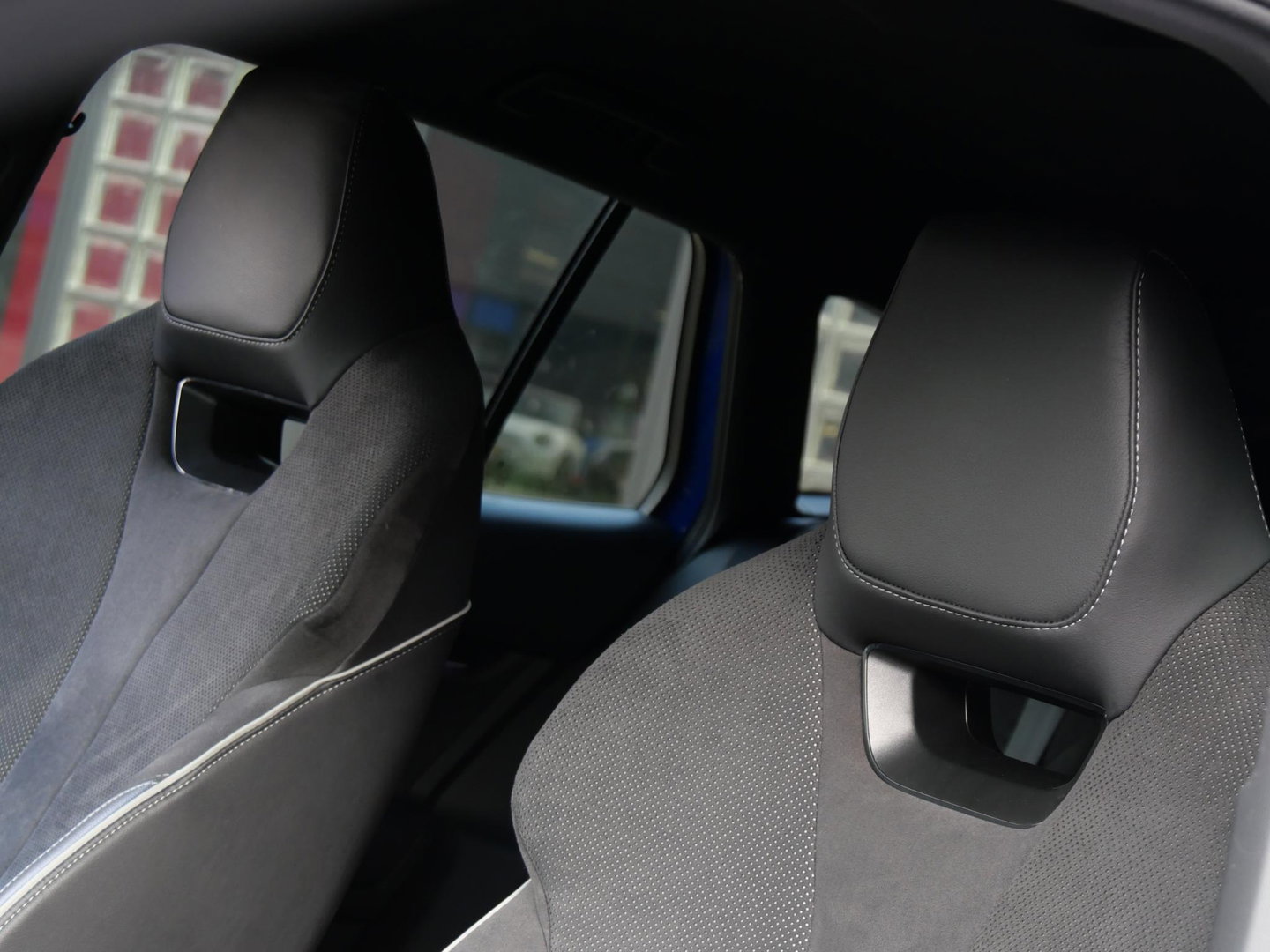 Škoda Enyaq iV 60 SPORTLINE/ ADAPTIVE CRUISE/ BLINDSPOT/ CLIMATE PACK/ 21INCH BETRIA/ SOH 92%