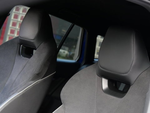 Škoda Enyaq iV 60 SPORTLINE/ ADAPTIVE CRUISE/ BLINDSPOT/ CLIMATE PACK/ 21INCH BETRIA/ SOH 92%