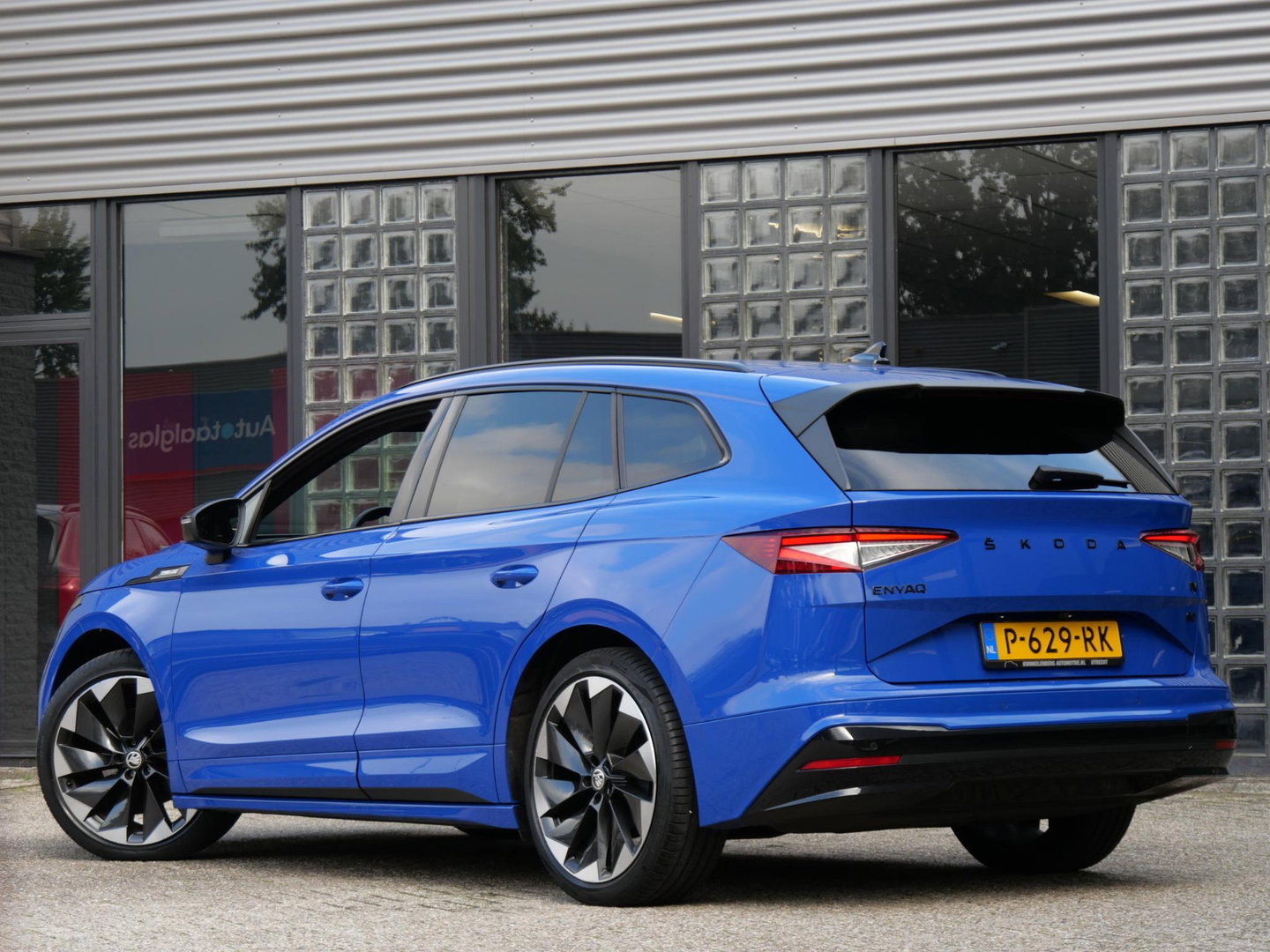 Škoda Enyaq iV 60 SPORTLINE/ ADAPTIVE CRUISE/ BLINDSPOT/ CLIMATE PACK/ 21INCH BETRIA/ SOH 92%