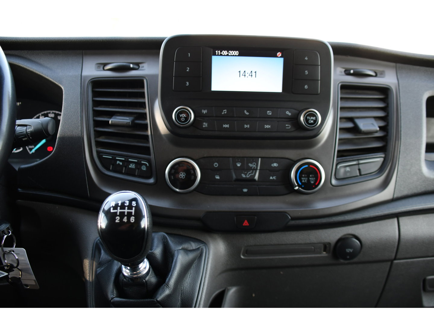 Ford Transit 350 2.0 TDCI L3H2 RWD PB Edition Camera, Cruise, 2 x Schuifdeur, Airco, 130pk, Radio, Uniek!