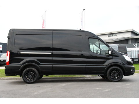 Ford Transit 350 2.0 TDCI L3H2 Black Edition Camera, Cruise, Caplay, Automaat, 130PK, Trekhaak, Multimedia, Sensoren, UNIEK!