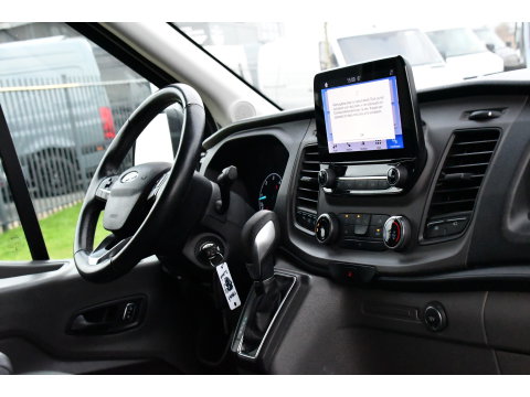 Ford Transit 350 2.0 TDCI L3H2 Black Edition Camera, Cruise, Caplay, Automaat, 130PK, Trekhaak, Multimedia, Sensoren, UNIEK!