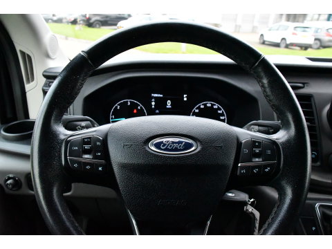 Ford Transit 350 2.0 TDCI L3H2 Black Edition Camera, Cruise, Caplay, Automaat, 130PK, Trekhaak, Multimedia, Sensoren, UNIEK!