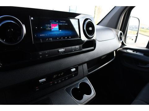 Mercedes-Benz Sprinter 317 1.9 CDI L2H2 Black Edition RWD Cruise, Camera,10.5'' Multimedia, Carplay, LED, Standkachel, Multimedia, 170pk, Automaat, UNIEK!
