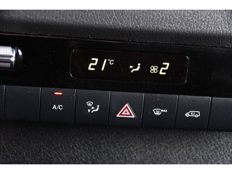 Mercedes-Benz Sprinter 317 1.9 CDI L2H2 Black Edition RWD Cruise, Camera,10.5'' Multimedia, Carplay, LED, Standkachel, Multimedia, 170pk, Automaat, UNIEK!