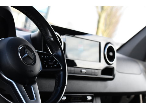 Mercedes-Benz Sprinter 317 1.9 CDI L2H2 Black Edition RWD Cruise, Camera,10.5'' Multimedia, Carplay, LED, Standkachel, Multimedia, 170pk, Automaat, UNIEK!