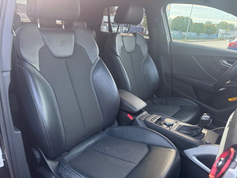 Audi Q2 35 TFSI 2X S Line 150PK Automaat Camera Leder Clima Led