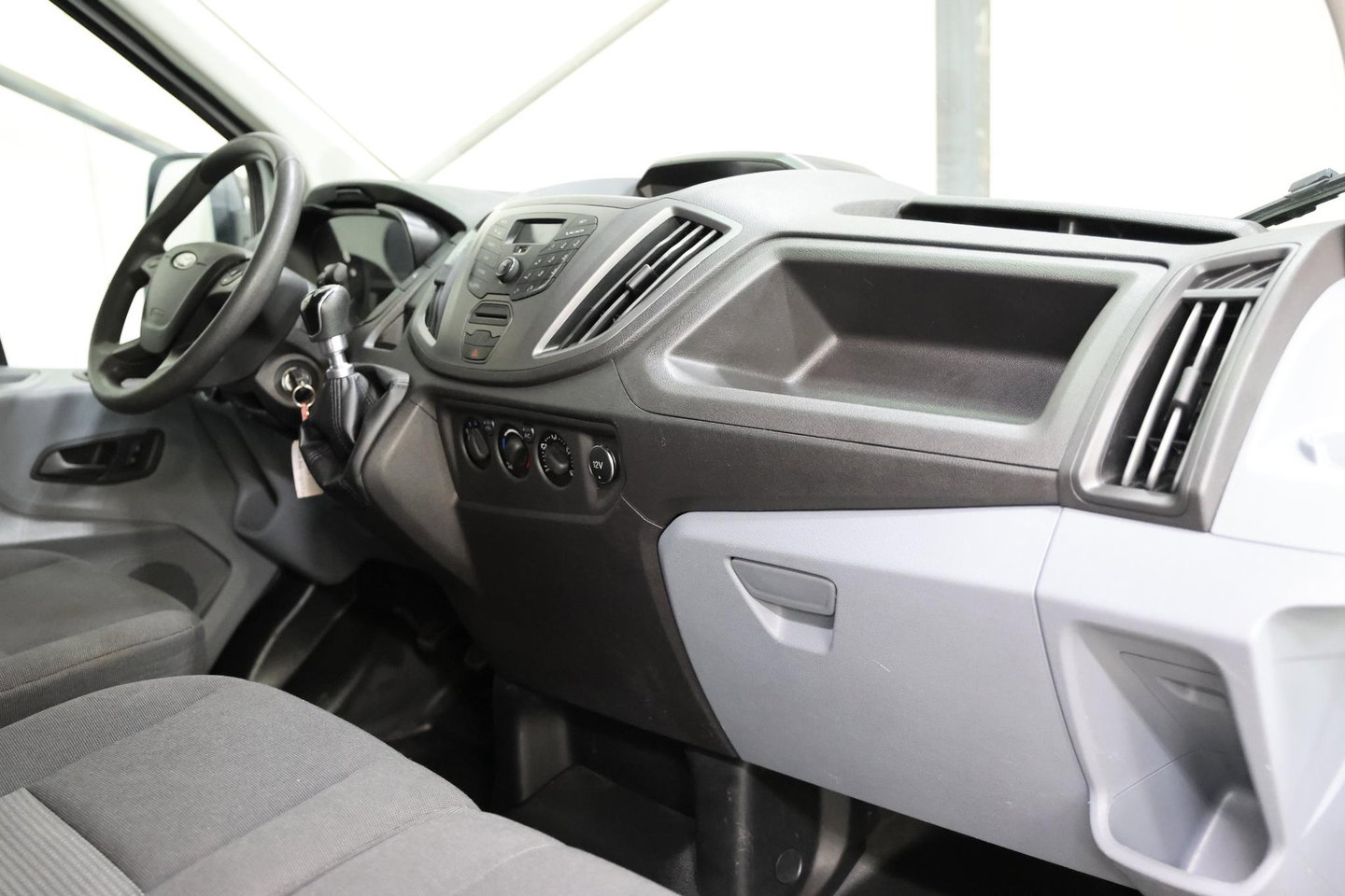 Ford Transit 2.0 TDCI BAKWAGEN MET LAADKLEP EURO 6