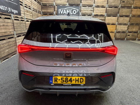 CUPRA Born Adrenaline One 62 kWh Navi Clima Camera VZ Copper 19"LM