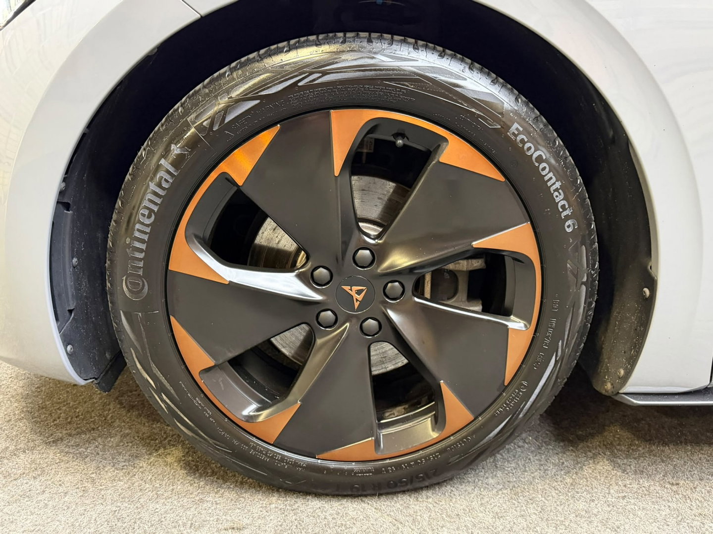 CUPRA Born Adrenaline One 62 kWh Navi Clima Camera VZ Copper 19"LM