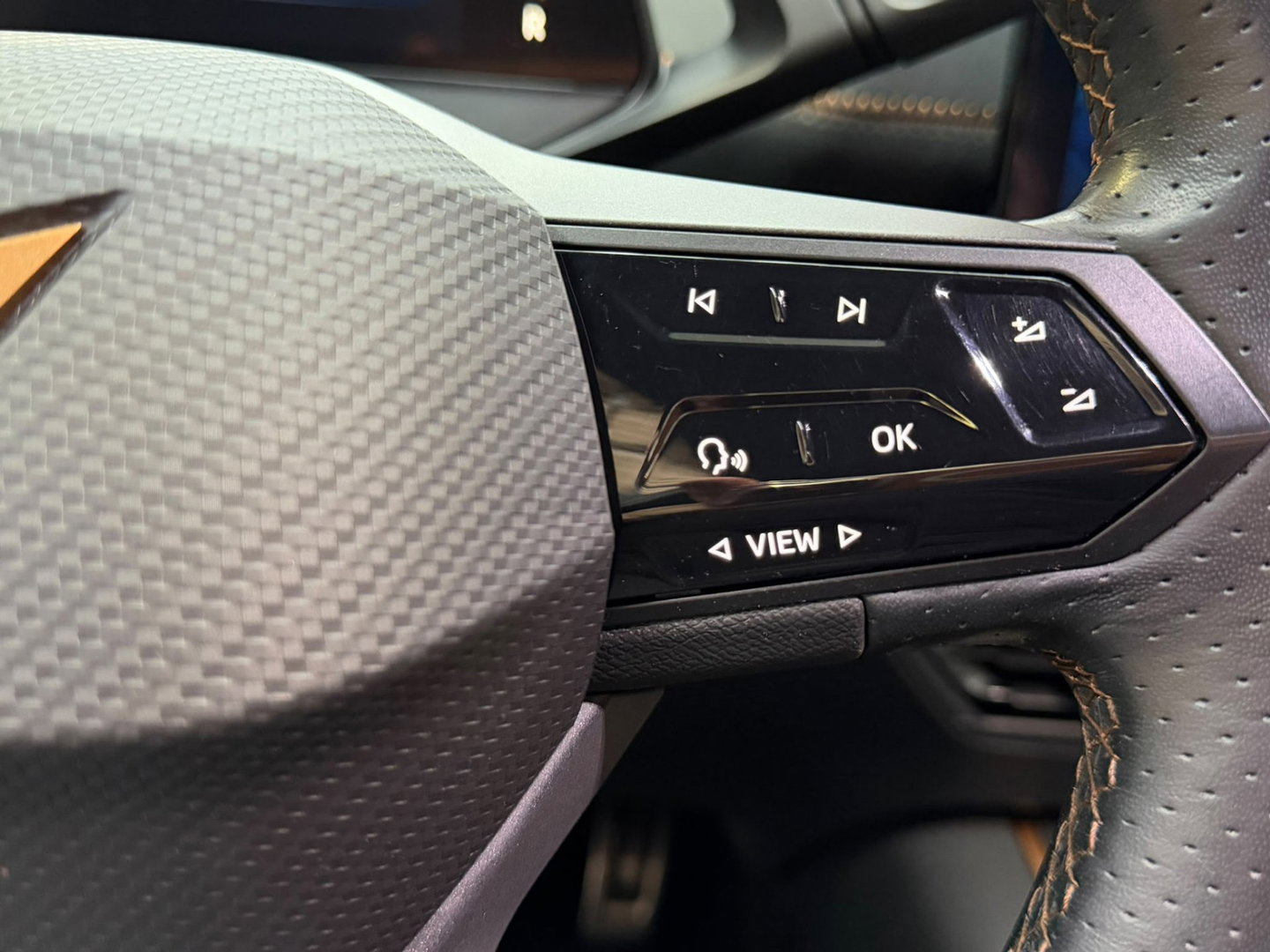 CUPRA Born Adrenaline One 62 kWh Navi Clima Camera VZ Copper 19"LM