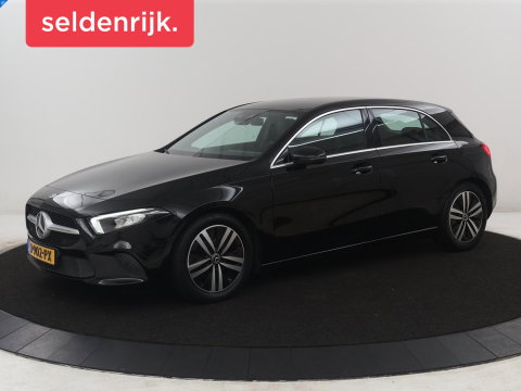 Mercedes-Benz A-Klasse 180 Business Solution Luxury | Leder | Camera | Stoelverwarming | Sfeerverlichting | Full LED | Climate control | Park assist |