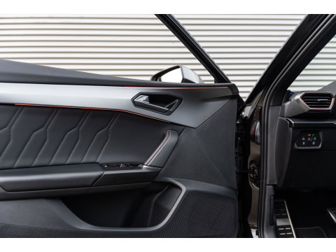 CUPRA Leon 2.0 TSI VZ PANO BEATS KEYLESS CAMERA
