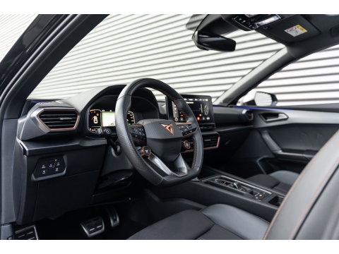 CUPRA Leon 2.0 TSI VZ PANO BEATS KEYLESS CAMERA