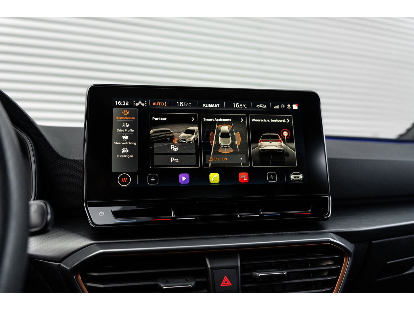 CUPRA Leon 2.0 TSI VZ PANO BEATS KEYLESS CAMERA