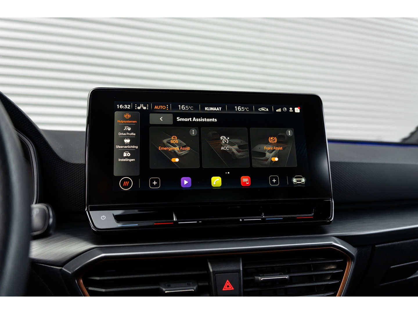 CUPRA Leon 2.0 TSI VZ PANO BEATS KEYLESS CAMERA