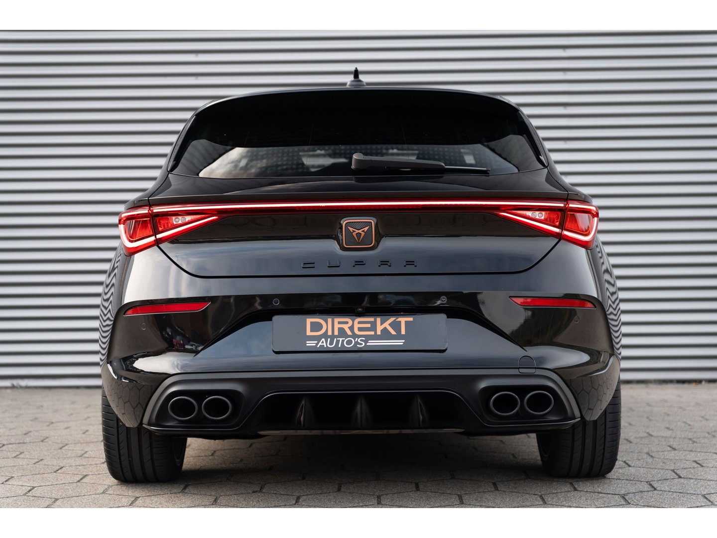 CUPRA Leon 2.0 TSI VZ PANO BEATS KEYLESS CAMERA