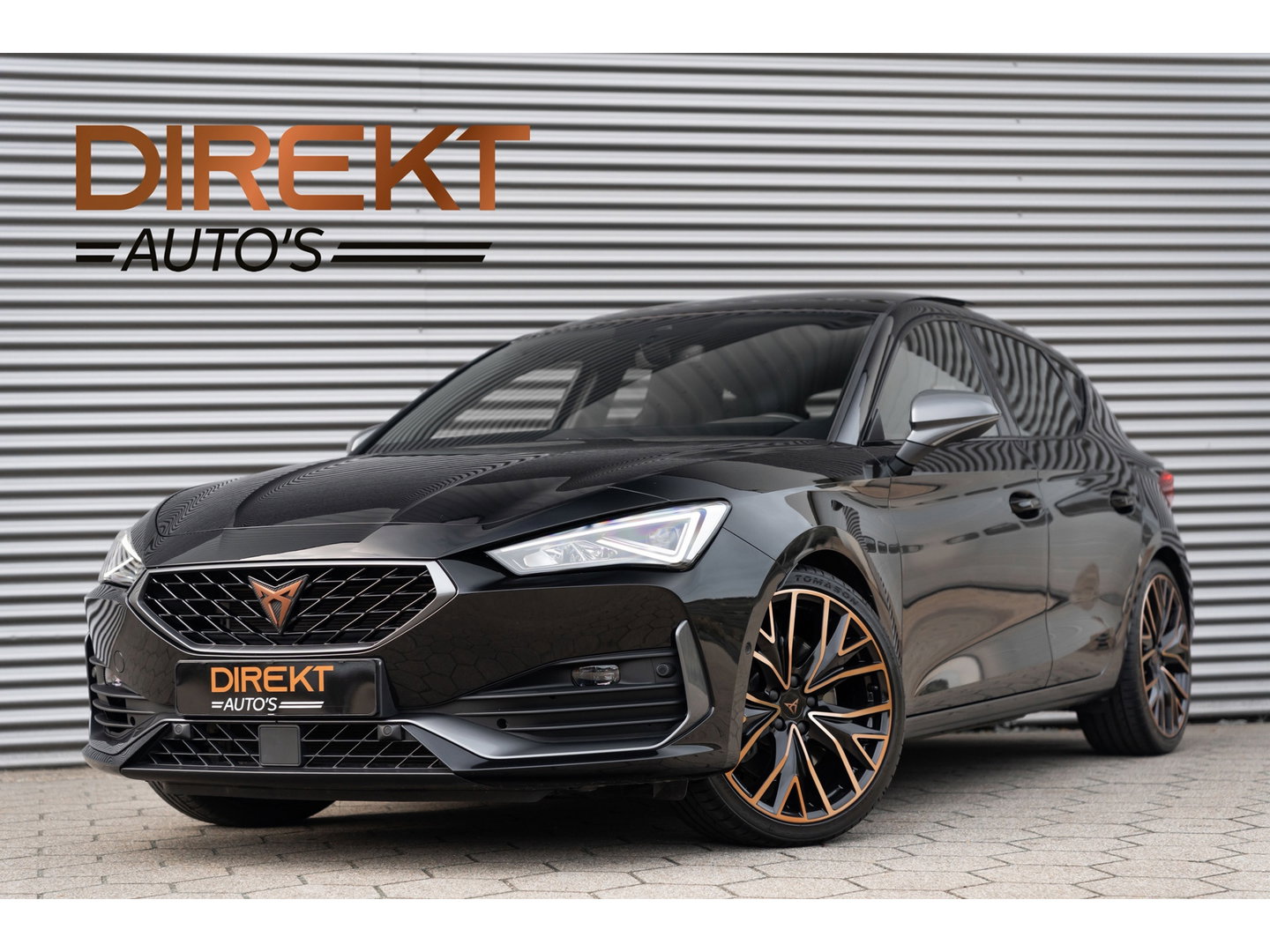 CUPRA Leon 2.0 TSI VZ PANO BEATS KEYLESS CAMERA