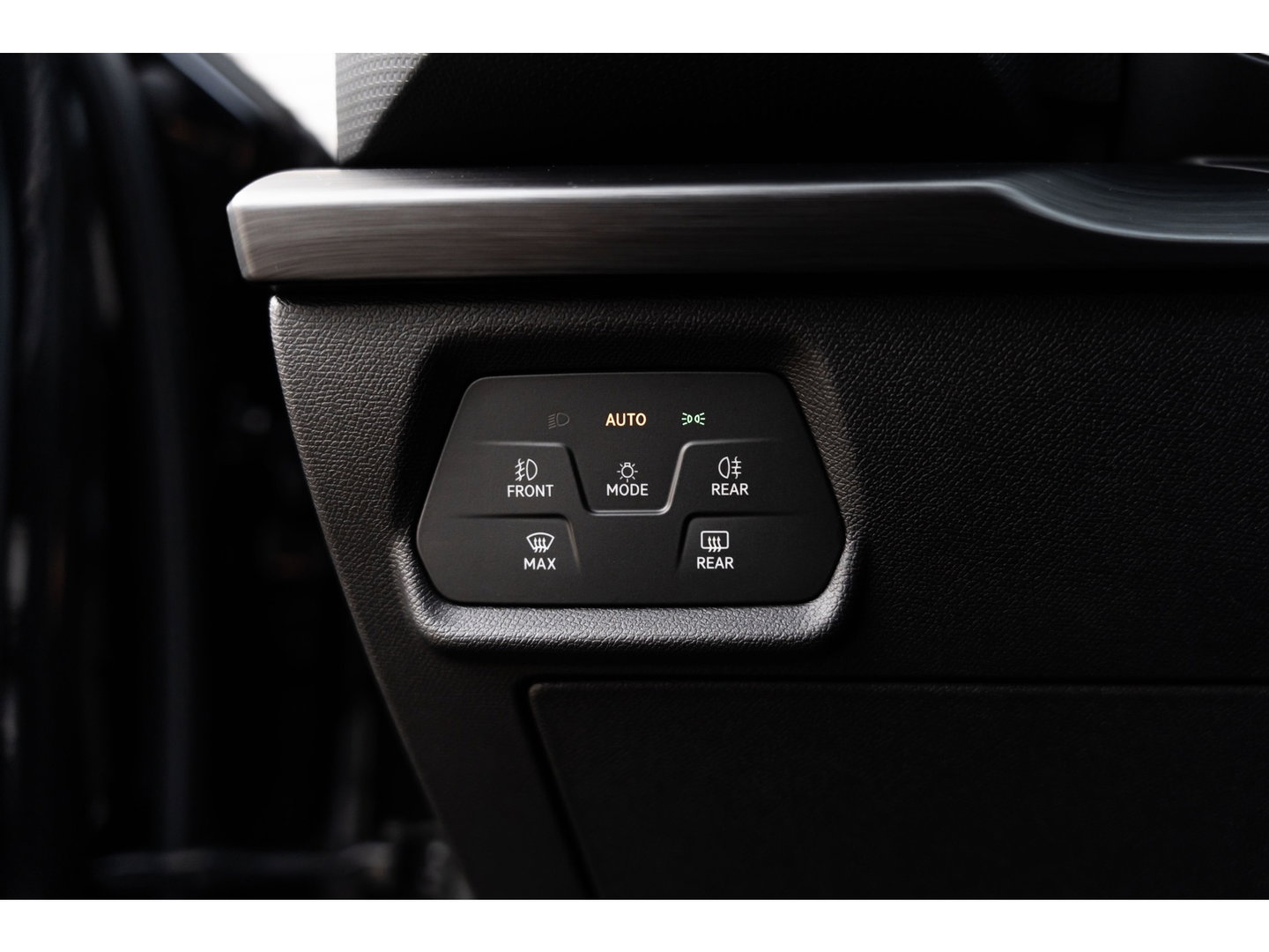 CUPRA Leon 2.0 TSI VZ PANO BEATS KEYLESS CAMERA