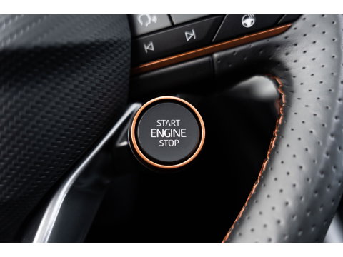 CUPRA Leon 2.0 TSI VZ PANO BEATS KEYLESS CAMERA