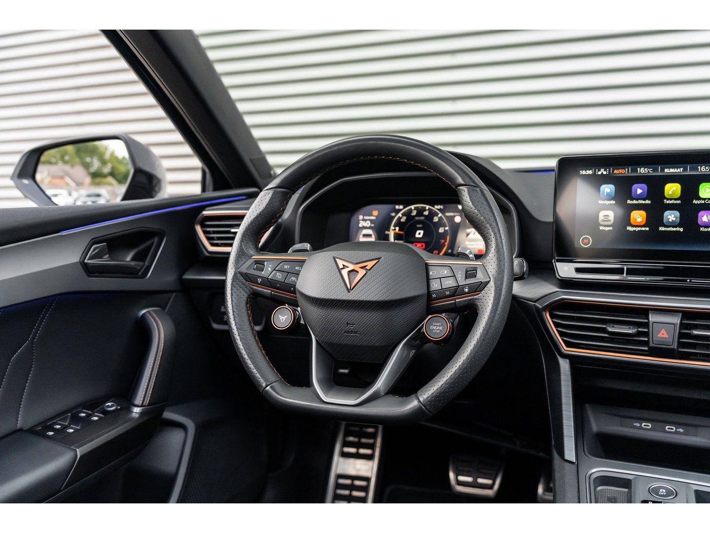 CUPRA Leon 2.0 TSI VZ PANO BEATS KEYLESS CAMERA