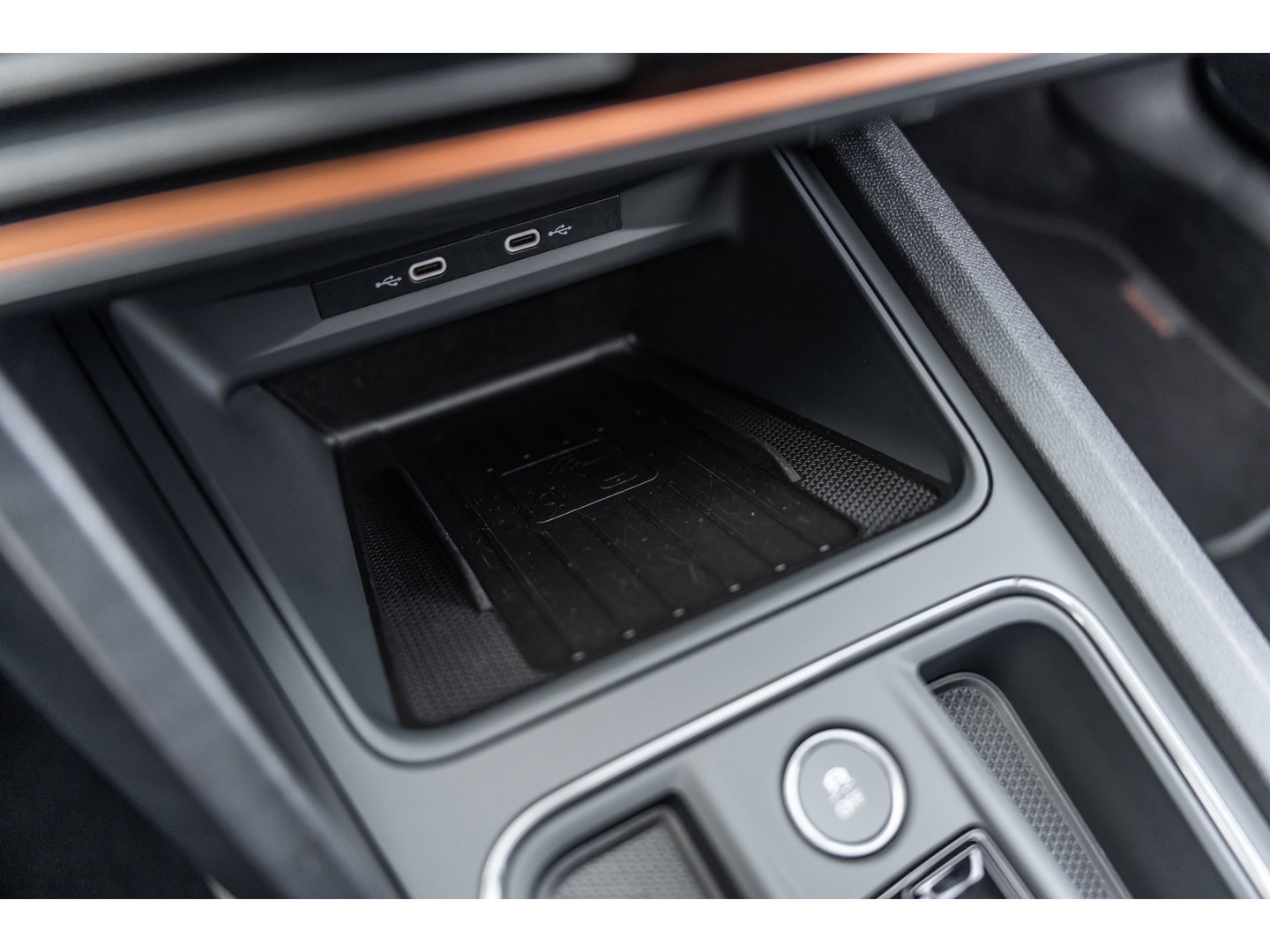 CUPRA Leon 2.0 TSI VZ PANO BEATS KEYLESS CAMERA