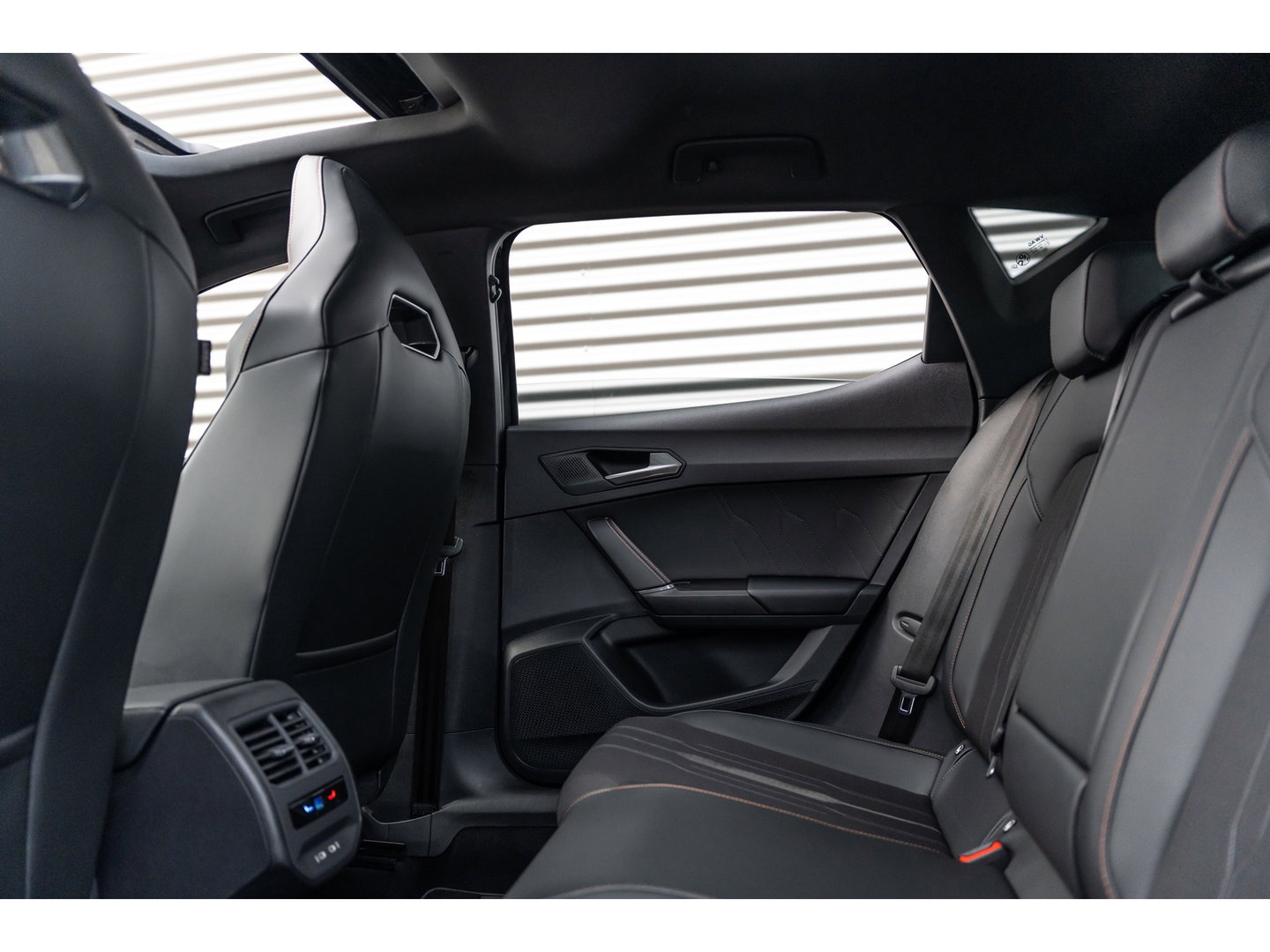 CUPRA Leon 2.0 TSI VZ PANO BEATS KEYLESS CAMERA