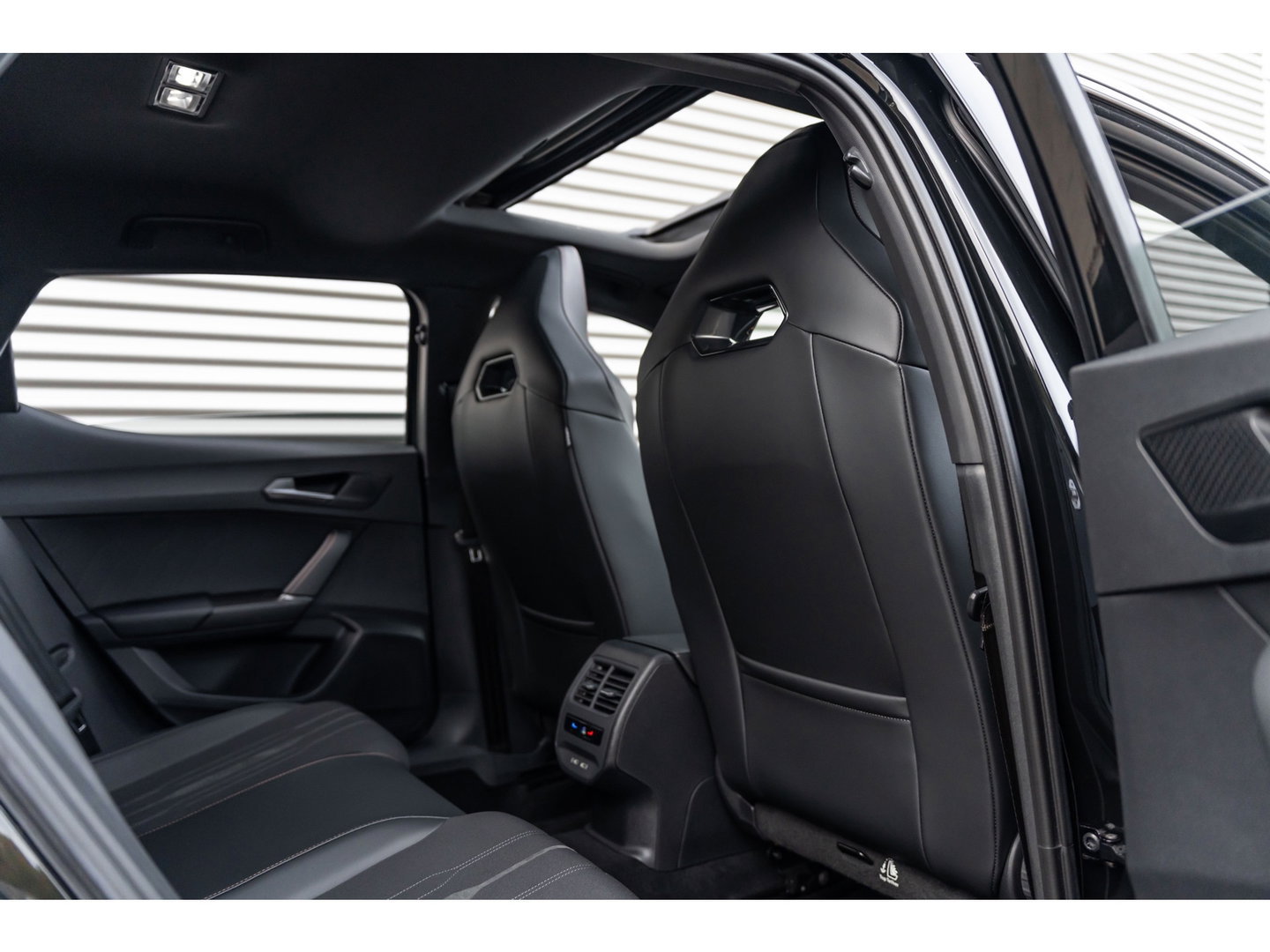 CUPRA Leon 2.0 TSI VZ PANO BEATS KEYLESS CAMERA