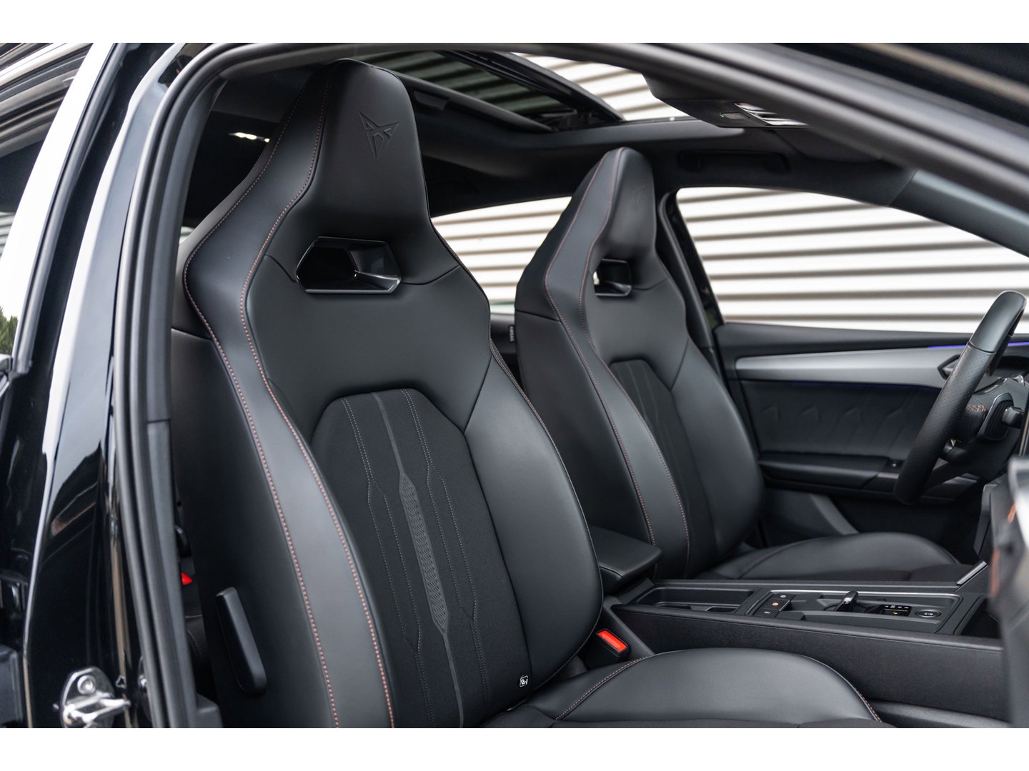 CUPRA Leon 2.0 TSI VZ PANO BEATS KEYLESS CAMERA