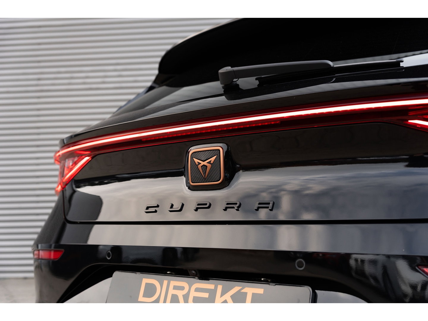 CUPRA Leon 2.0 TSI VZ PANO BEATS KEYLESS CAMERA