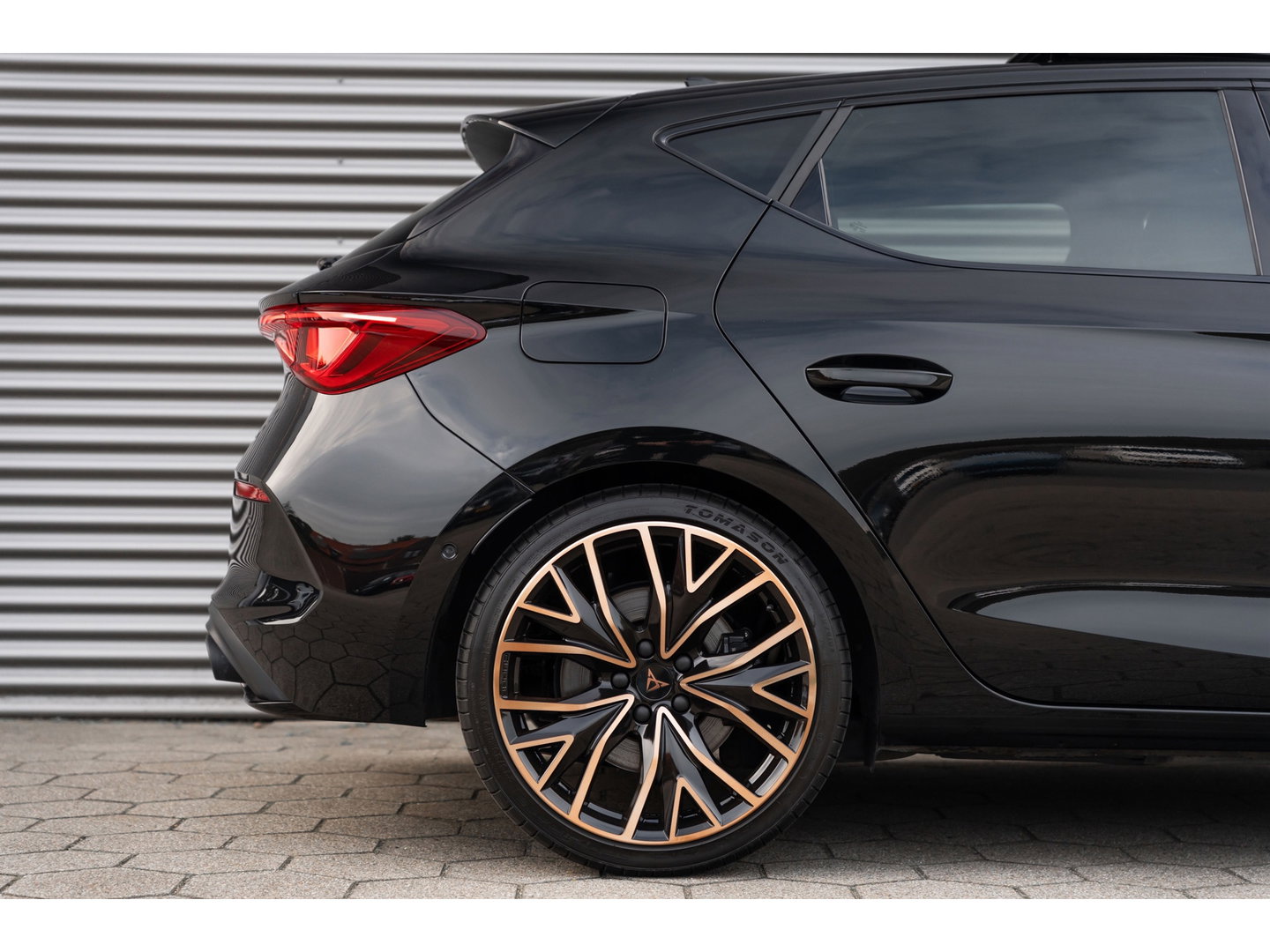 CUPRA Leon 2.0 TSI VZ PANO BEATS KEYLESS CAMERA