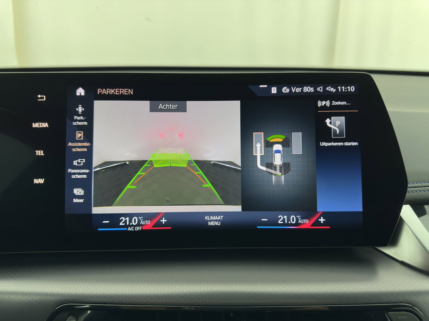 BMW iX1 xDrive30 Launch Edition 67 kWh M-Sportpack (3-Fase-11kW) (INCL.BTW) *LEATHER-MICROFIBRE | FULL-LED | HARMAN/KARDON | WIDESCREEN-DIGI-COCKPIT | CAMERA | PRIVACY-GLASS | SHIFT-PADDLES | SPORT-SEATS | NAVI-FULLMAP | DAB+ | 18''ALU | TOWBAR*