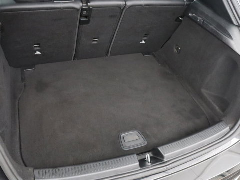 Mercedes-Benz A-Klasse 180 Business Solution Luxury | Leder | Camera | Stoelverwarming | Sfeerverlichting | Full LED | Climate control | Park assist |
