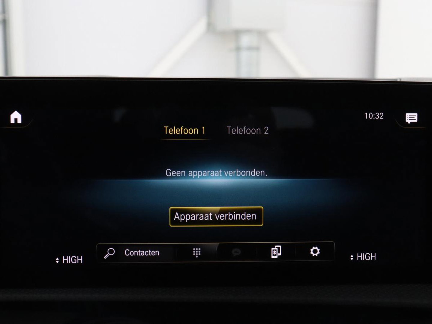 Mercedes-Benz A-Klasse 180 Business Solution Luxury | Leder | Camera | Stoelverwarming | Sfeerverlichting | Full LED | Climate control | Park assist |