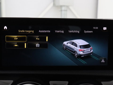 Mercedes-Benz A-Klasse 180 Business Solution Luxury | Leder | Camera | Stoelverwarming | Sfeerverlichting | Full LED | Climate control | Park assist |