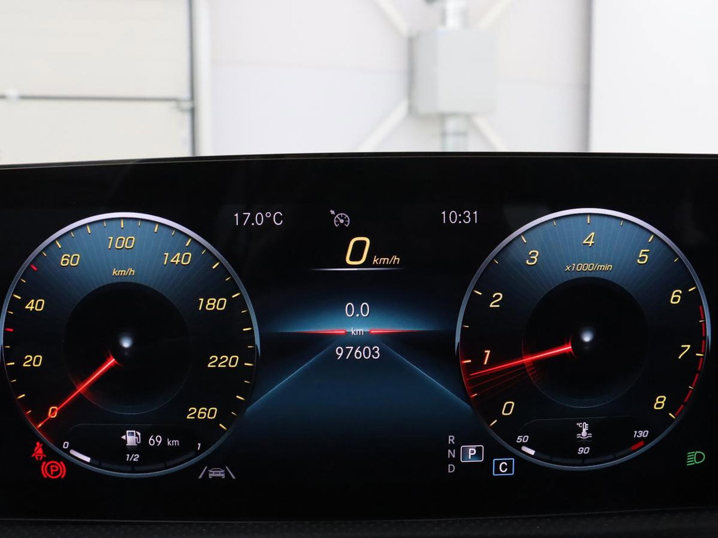 Mercedes-Benz A-Klasse 180 Business Solution Luxury | Leder | Camera | Stoelverwarming | Sfeerverlichting | Full LED | Climate control | Park assist |