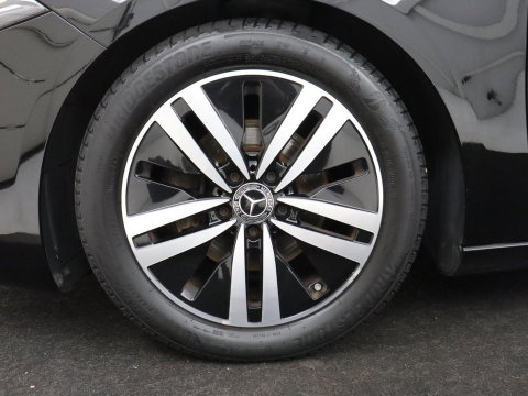 Mercedes-Benz A-Klasse 180 Business Solution Luxury | Leder | Camera | Stoelverwarming | Sfeerverlichting | Full LED | Climate control | Park assist |